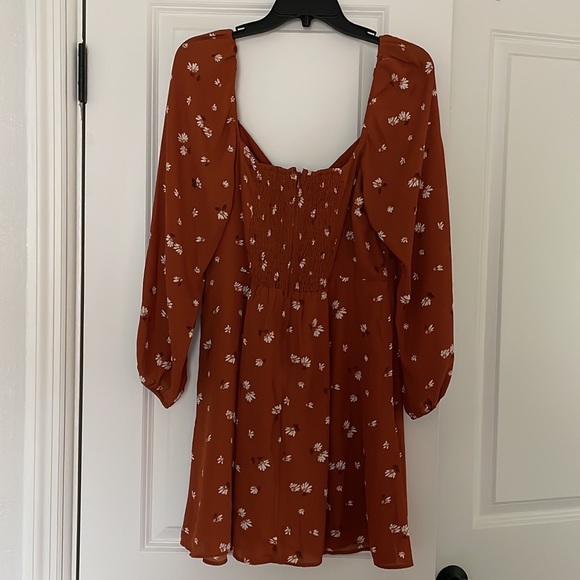 NWOT Abercrombie & Fitch Long Sleeve Floral Dress - Picture 5 of 7